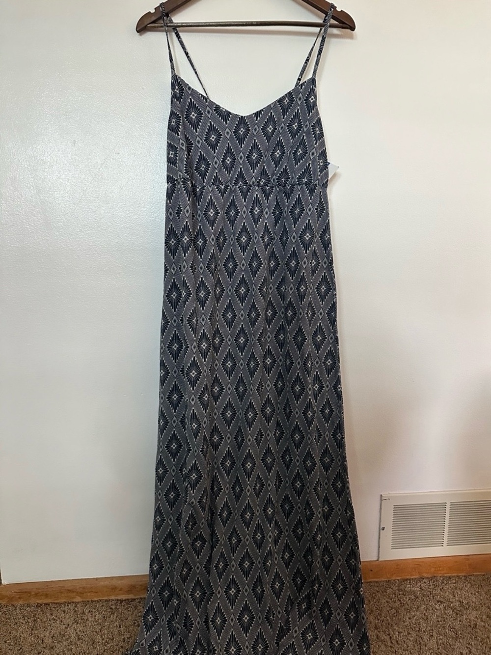 NWT O'Neill Charcoal and Light Gray Diamond Print Maxi Skirt Dress